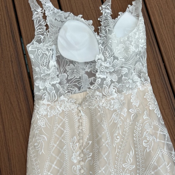 JJs House Elegant Lace Wedding Dress in Cream - Picture 10 of 15